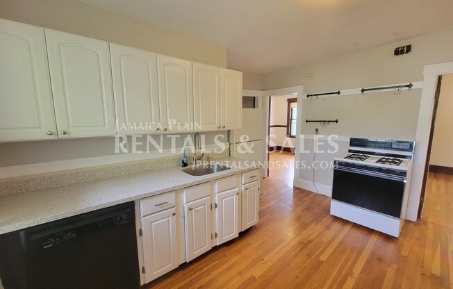 108 BOURNE ST