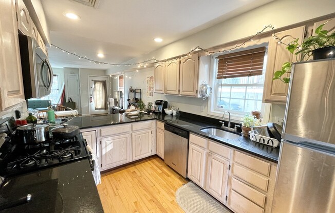 6 HARLESTON ST
