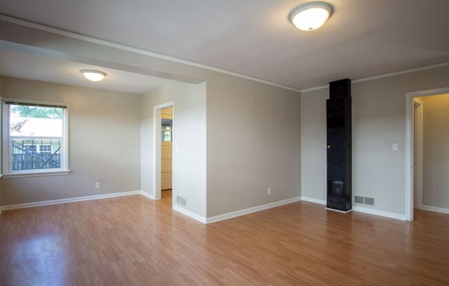 St Johns Bright & Sunny Corner 1-Bed Ready Now!