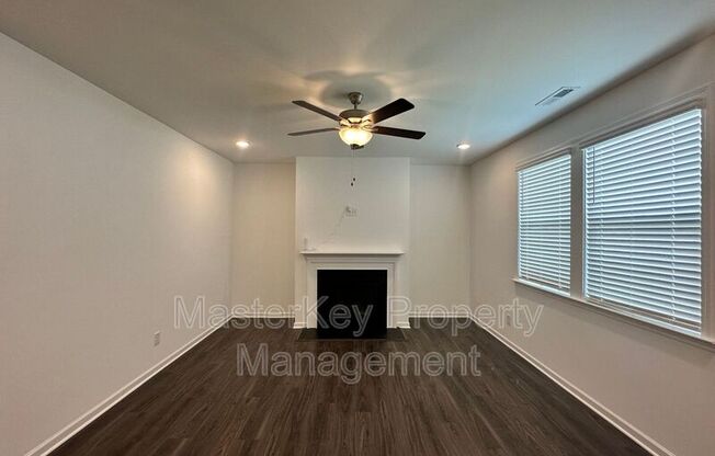 1202 BRIAR GATE DR