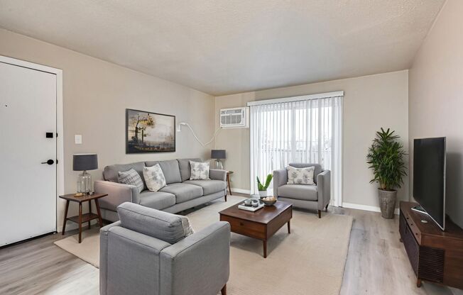 1 bed, 1 bath, 540 sqft, $899, Unit 2227 - 3C