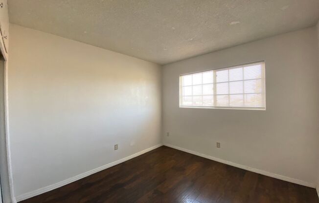 2 beds, 1 bath, 800 sqft, $1,195