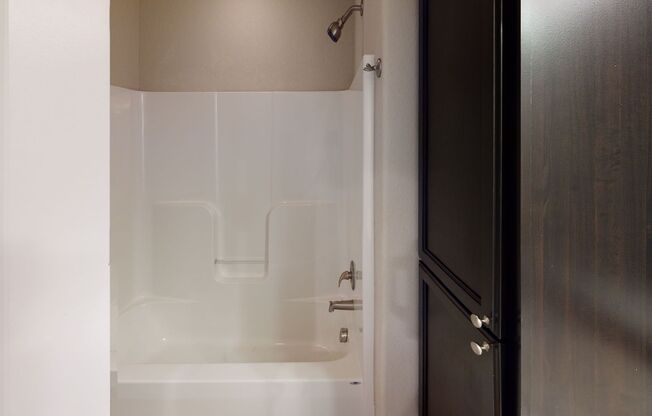 3 beds, 2.5 baths, $1,500