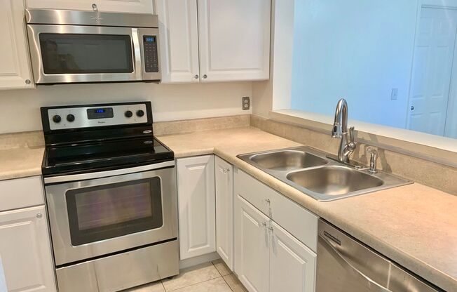 Orlando - 2 Bedroom, 2 Bathroom - $1,595.00
