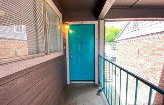 The Silverado Condominiums have plenty of parking for residents off of Valley Hill Circle!