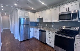 39 W Walnut Park