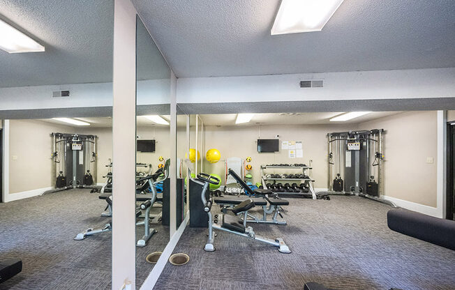 apartment community gym at bavarian woods 