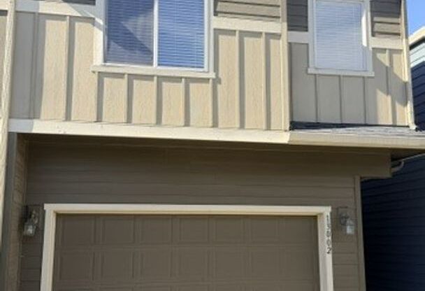 Three Bedrooms Plus Loft! Centrally located!