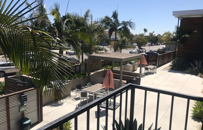 2 beds, 2 baths, $2,795, Unit 205