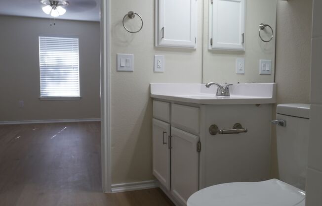 2 beds, 2 baths, $1,729, Unit 152