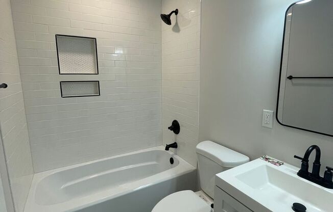 2 beds, 1 bath, $1,345, Unit Unit 6