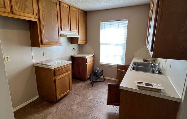 2 beds, 2 baths, $850