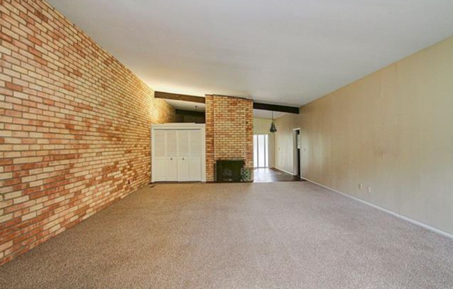 48th Pl Duplex