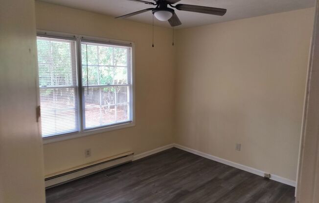 3 beds, 1 bath, $1,200