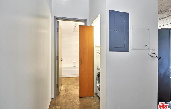 1 bed, 1 bath, 773 sqft, $3,100, Unit 302