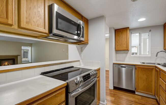 2 beds, 2 baths, $2,350, Unit # 2 105