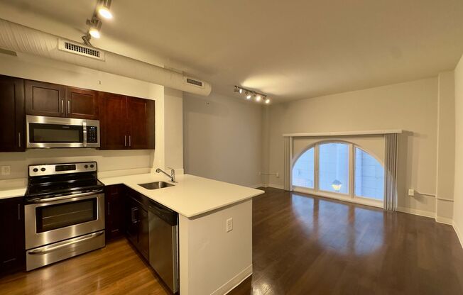 1 bed, 1 bath, 499 sqft, $1,390, Unit HA-318