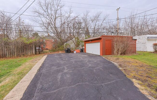 3372 SUTTON RD SHAKER HEIGHTS, OH. 44120