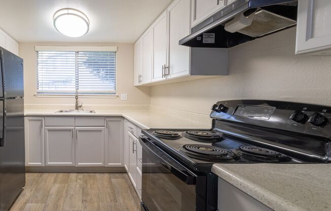 3 beds, 1.5 baths, 1,025 sqft, $2,275, Unit 490004