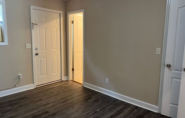 1 bed, 1 bath, $780, Unit 818