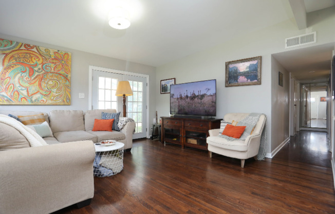 514 BRIGHTWOOD PL