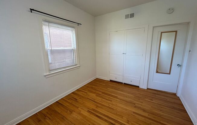 2 beds, 1 bath, $2,950, Unit # 2