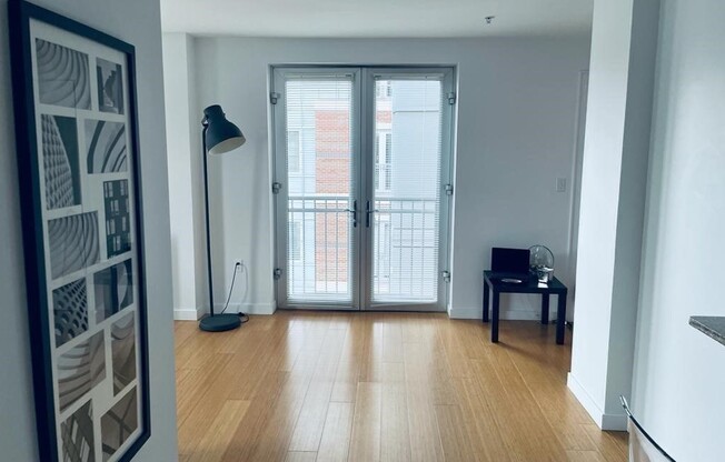 1 bed, 1 bath, 663 sqft, $3,400, Unit 510