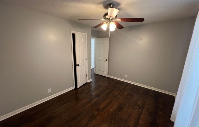 3 beds, 2 baths, $2,300