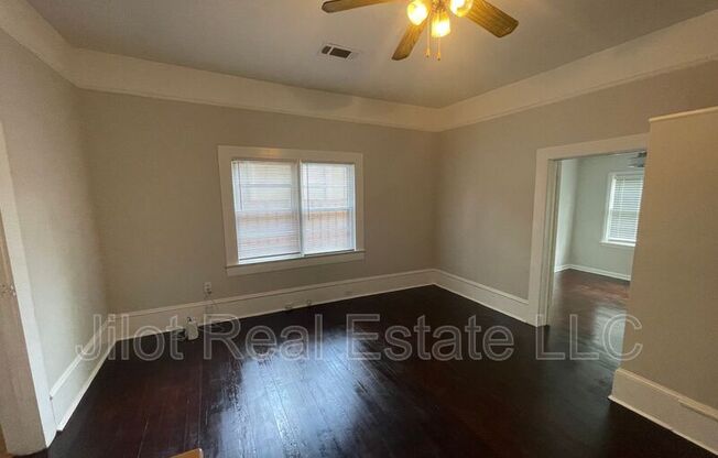 1082 CTR ST NW