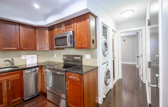 1522 Race St Unit 4