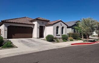 NEWER BUILD IN BEAUTIFUL GATED PHOENIX COMMUNITY!