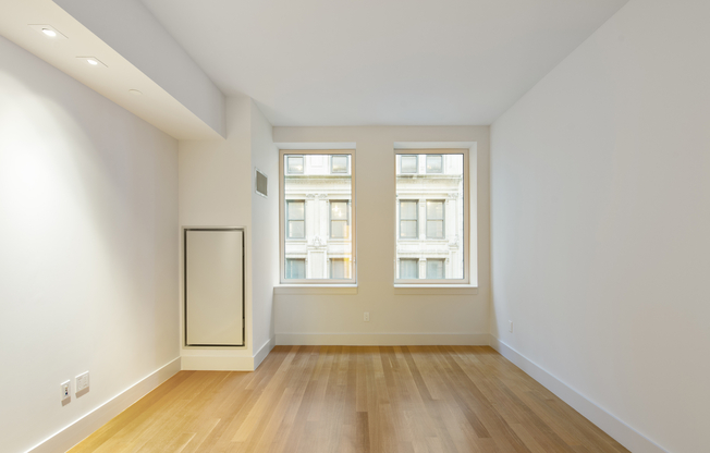 101 LEONARD ST