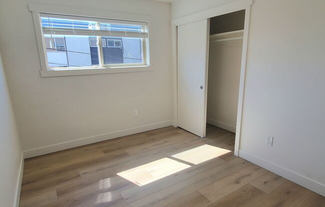 2 beds, 1 bath, 867 sqft, $2,995, Unit 102