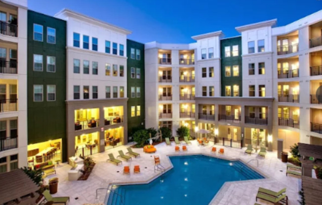 The Ivy 2650 Dade Avenue