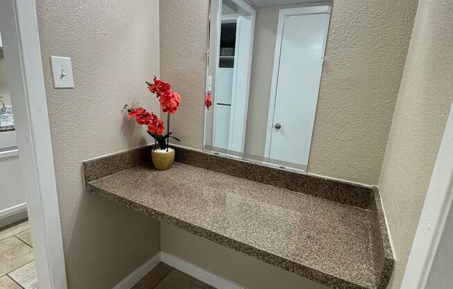 Studio, 1 bath, 325 sqft, $1,000, Unit 134A