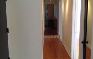 1305 W NEWPORT AVE