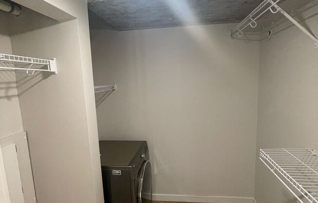 1 bed, 1 bath, 610 sqft, $1,519, Unit E102