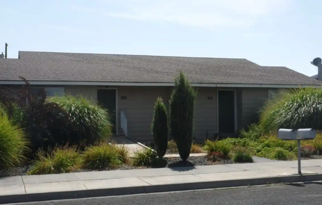 Duplex For Rent