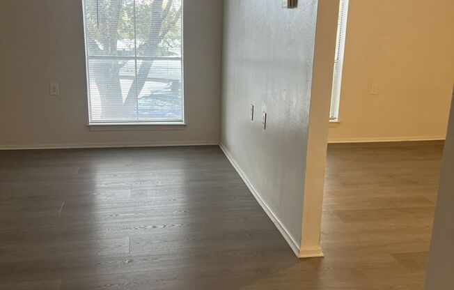 1 bed, 1 bath, 560 sqft, $880, Unit 113