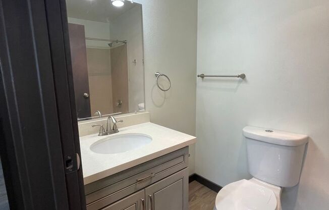 2 beds, 2 baths, $2,295, Unit 309