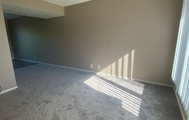 2 beds, 1.5 baths, 750 sqft, $1,219, Unit 12706C