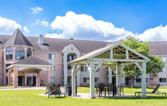 Hummingbird Cove Apartments