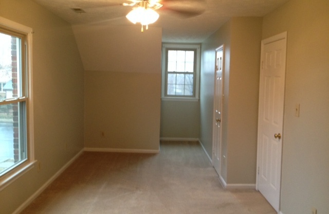 3 beds, 2 baths, $1,700