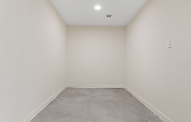 1 bed, 1 bath, 412 sqft, $2,195, Unit 109