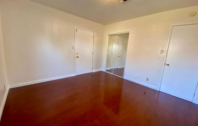 2 beds, 1 bath, $2,548