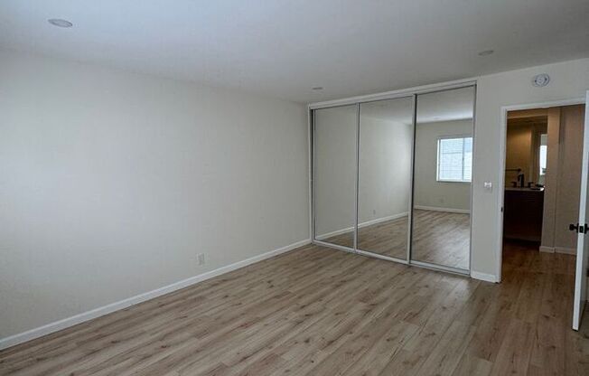 5651 Sumner Way