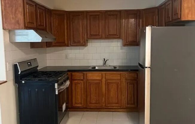 141-35 PERSHING CRESCENT