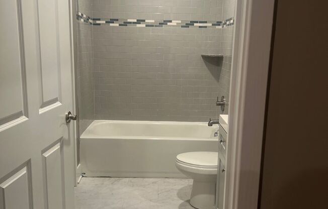 2 beds, 3 baths, 1,884 sqft, $2,495, Unit 613