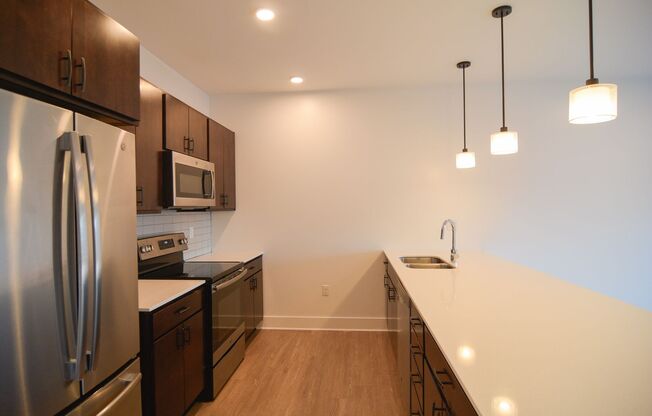 Studio, 1 bath, 495 sqft, $1,000, Unit 102