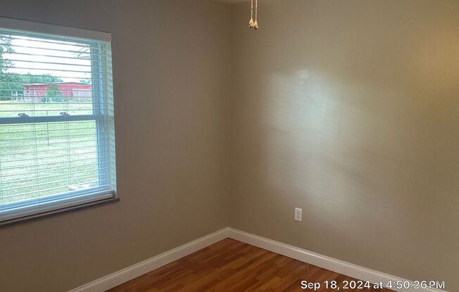 3 beds, 1.5 baths, $1,900